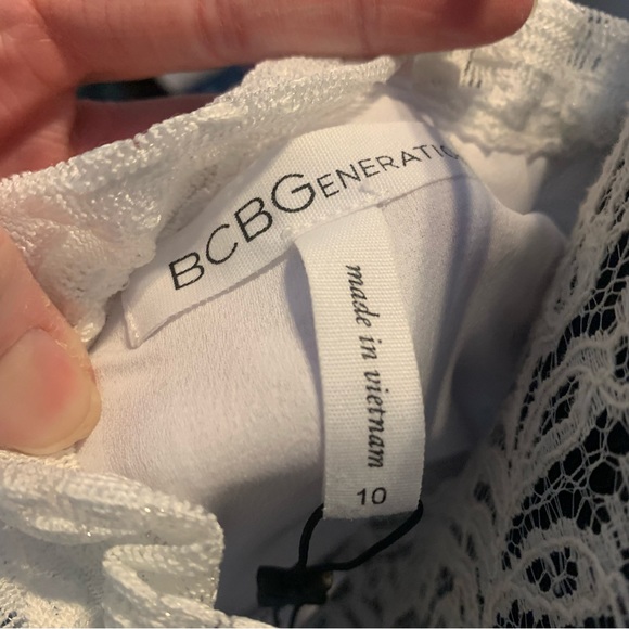 NWT BCBGeneration White Lace Dress - 10 - Picture 8 of 10